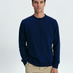 sudadera azul marino