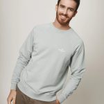 sudadera gris