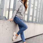 sudadera gris mujer