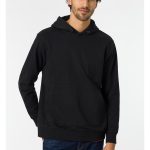 sudadera negra hombre