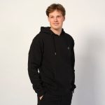 sudadera negra hombre