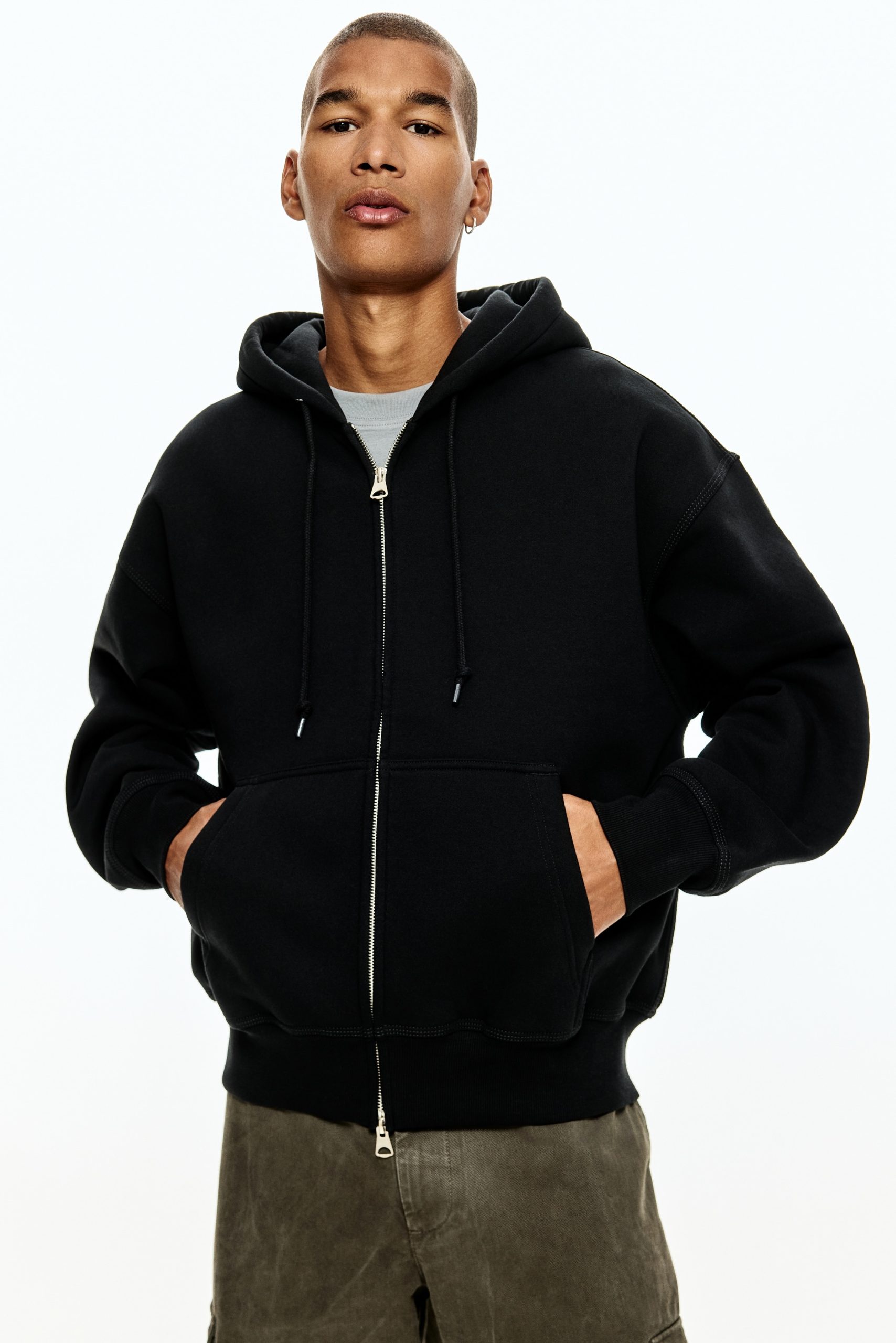 sudadera-negra-hombre-830xvf.jpg sudadera negra hombre - Imagen 1